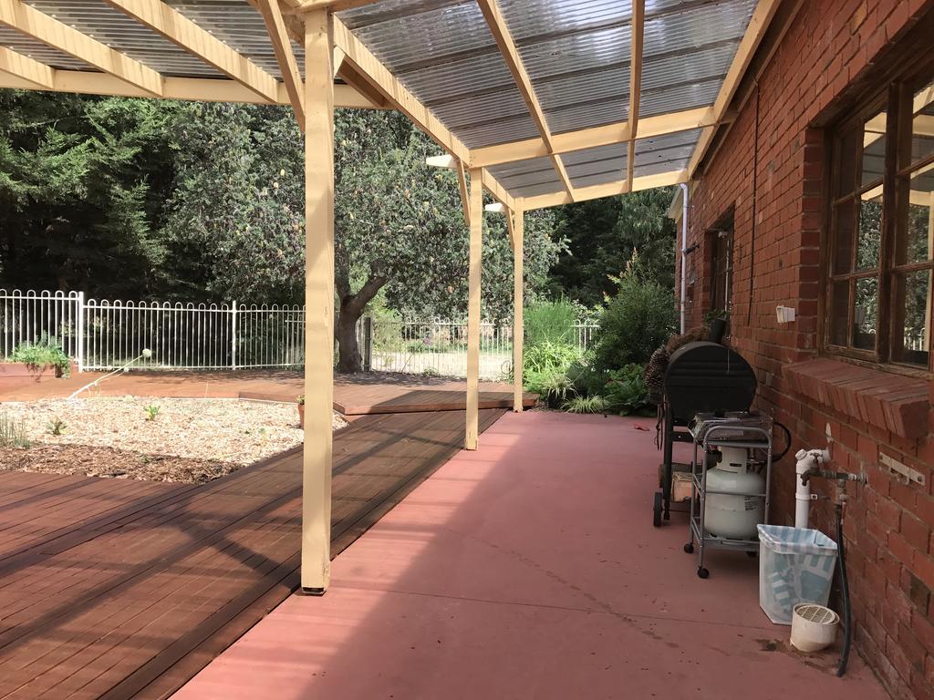 Helen'S Homestead Enfield Esterno foto